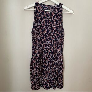 Trafaluc Zara Romper Floral Print Sleeveless Pockets Open Back Classic Trendy